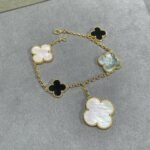 Van Cleef and Arpels Magic Alhambra bracelet 5 motifs - 图片 2