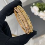 Van Cleef and Arpels Perl??e sweet clovers bracelet medium model - 图片 4