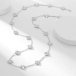 Van Cleef and Arpels Vintage Alhambra long necklace 20 motifs - 图片 5