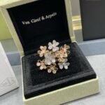Van Cleef and Arpels Frivole ring 8 flowers - 图片 6