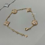 LOUIS VUITTON Color Blossom BB Star and Sun Multi-Motif Bracelet - 图片 2