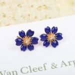 Van Cleef and Arpels Rose de No?l earrings mini model - 图片 2