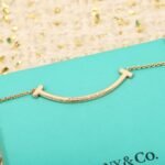 Tiffany and Co TIFFANY T Smile Medium Pendant - 图片 6