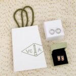 Van Cleef and Arpels Perl??e clovers hoop earrings - 图片 6