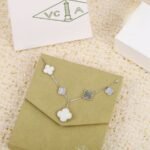 Van Cleef and Arpels Magic Alhambra bracelet 5 motifs - 图片 7