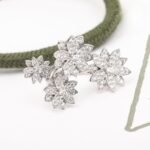 Van Cleef and Arpels Lotus Between the Finger ring 4 flowers - 图片 6