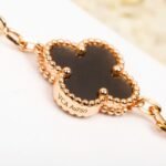 Van Cleef and Arpels Vintage Alhambra bracelet 5 motifs - 图片 5