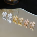 Van Cleef and Arpels Frivole earrings small model - 图片 8