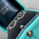Tiffany and Co TIFFANY T Smile Mini Earrings - 图片 4