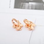 Van Cleef and Arpels Frivole earrings small model - 图片 6
