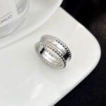 Van Cleef and Arpels Perl??e signature ring - 图片 4