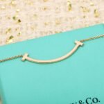 Tiffany and Co TIFFANY T Smile Medium Pendant - 图片 7