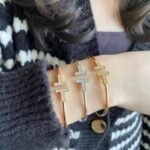 Tiffany and Co TIFFANY T Diamond Wire Bracelet - 图片 4