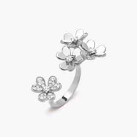 Van Cleef and Arpels Frivole Between the Finger ring