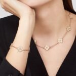 Van Cleef and Arpels Vintage Alhambra necklace 10 motifs - 图片 2