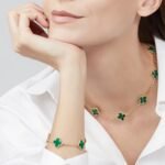 Van Cleef and Arpels Vintage Alhambra necklace 10 motifs - 图片 2