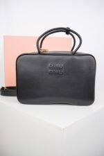 Miu Miu Black Logo Embossed Zip Tote Bag - 图片 11