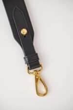 Miu Miu Black Logo Embossed Zip Tote Bag - 图片 18