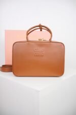 Miu Miu Logo Embossed Zip Tote Brown - 图片 11