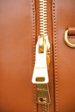 Miu Miu Logo Embossed Zip Tote Brown - 图片 17