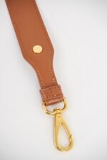 Miu Miu Logo Embossed Zip Tote Brown - 图片 18