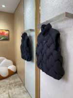 Bottega Veneta Braided Down Vest Black - 图片 3