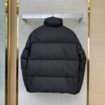 Fendi Full Printed Rubber Label Down Jacket Black - 图片 2