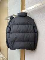 Fendi Full Printed Rubber Label Down Jacket Black - 图片 6