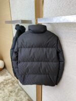 Fendi Full Printed Rubber Label Down Jacket Black - 图片 8