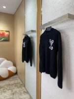 LV Logo Appliqu?? Sweater Black - 图片 3
