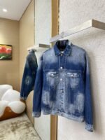 Balenciaga Printed Denim Jacket - 图片 2