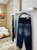 Balenciaga Patchwork Washed Denim Trousers Dark Blue - 图片 4