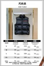 Prada Triangle Label Down Vest - 图片 10