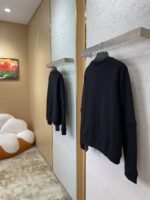Fendi Classic Monster Rhinestone Sweatshirt - 图片 4