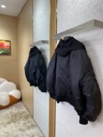 Balenciaga Four Sleeve Aviator Jacket Coat - 图片 4
