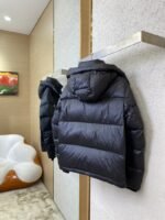 LV nylon waterproof zip down jacket - 图片 4
