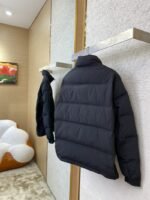 Prada Red Label Down - 图片 4
