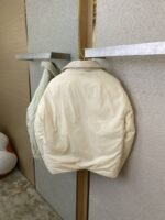 Bottega Veneta Lapel Down Jacket Beige - 图片 8