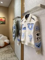 LV Bugs Bunny Leather Baseball Jersey Jacket Coat - 图片 3