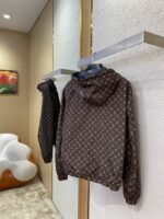 LV Reversible Windproof Jacket Coat - 图片 8
