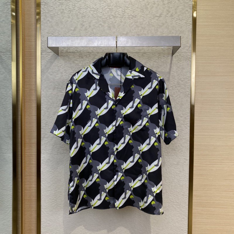 wsxc1740525664528_0.jpg Gucci Surf Print Silk Short Sleeve Shirt - 图片 1