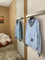 LV Cubic Window Flower Colour Block Pullover Sweater - 图片 3