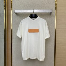 LV Embossed Leather Badge Knit Short Sleeve T-Shirt