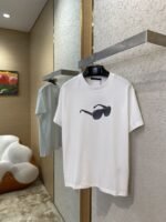LV Sunglasses Print Short Sleeve T-Shirt - 图片 3