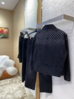 LV tessellated washed flocked denim outerwear - 图片 3