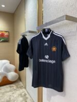 Balenciaga Manchester United Striped Football Short Sleeve T-Shirt - 图片 4