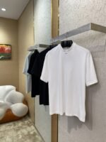 Prada Silicone Alphabet Medallion Short Sleeve T-Shirt Black - 图片 3