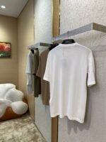 LV Jacquard Sleeve Knit Crew Neck Short Sleeve T-Shirt White - 图片 4