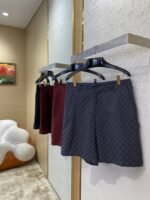 Gucci GG Full Print Jacquard Shorts Burgundy - 图片 3