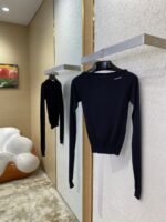 Miu Miu Wool One Neck Sweater - 图片 3
